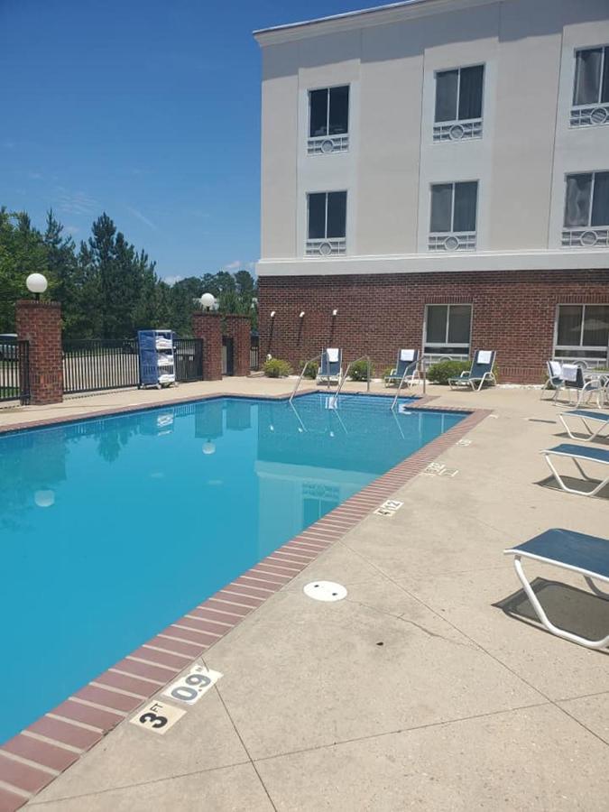 Holiday Inn Express Hotel & Suites Lucedale By Ihg Extérieur photo
