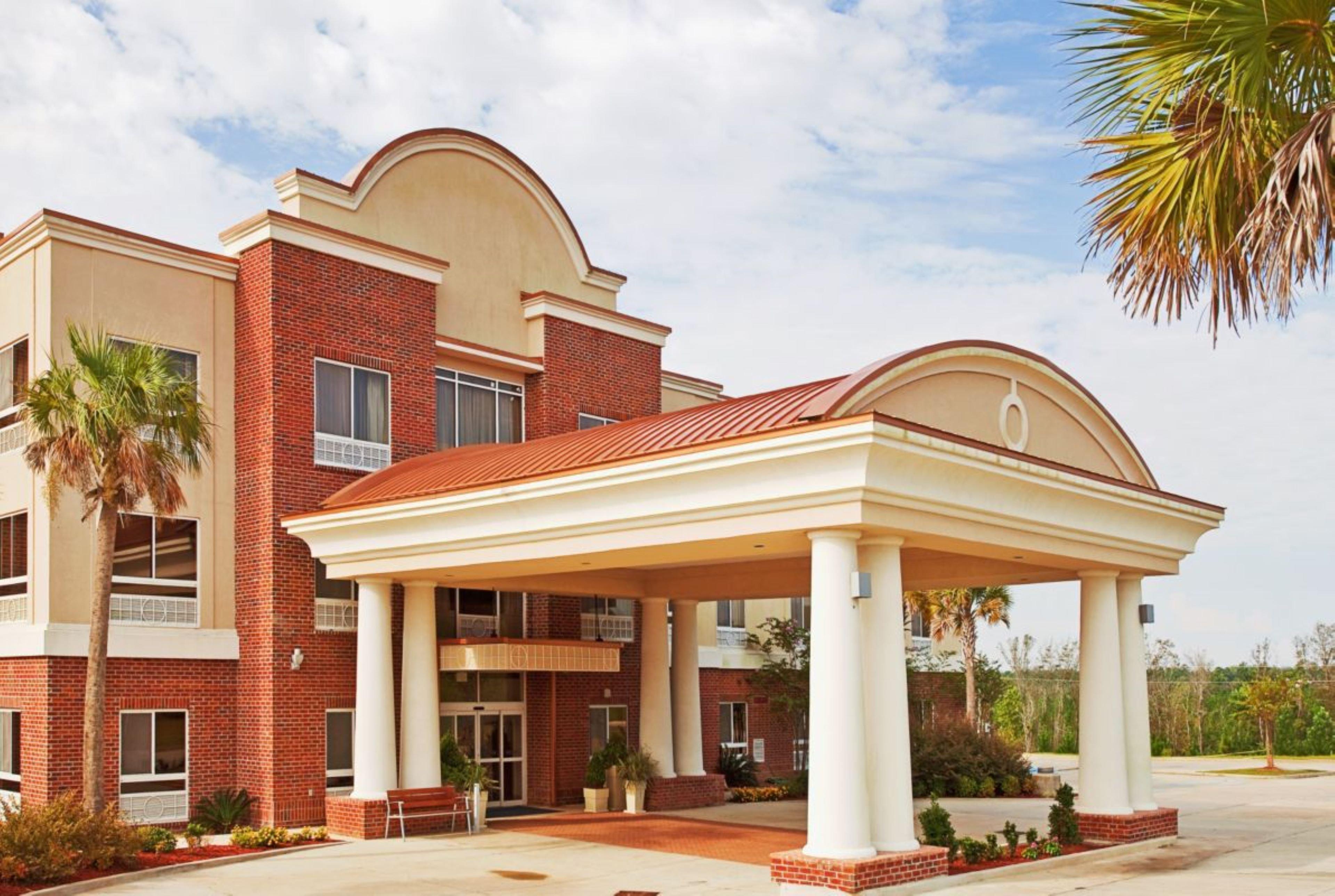 Holiday Inn Express Hotel & Suites Lucedale By Ihg Extérieur photo