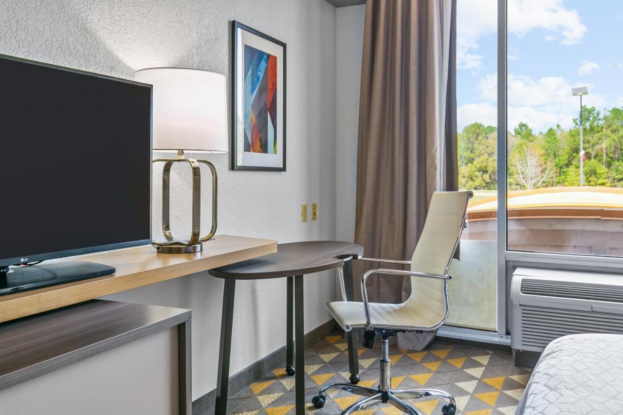 Holiday Inn Express Hotel & Suites Lucedale By Ihg Extérieur photo