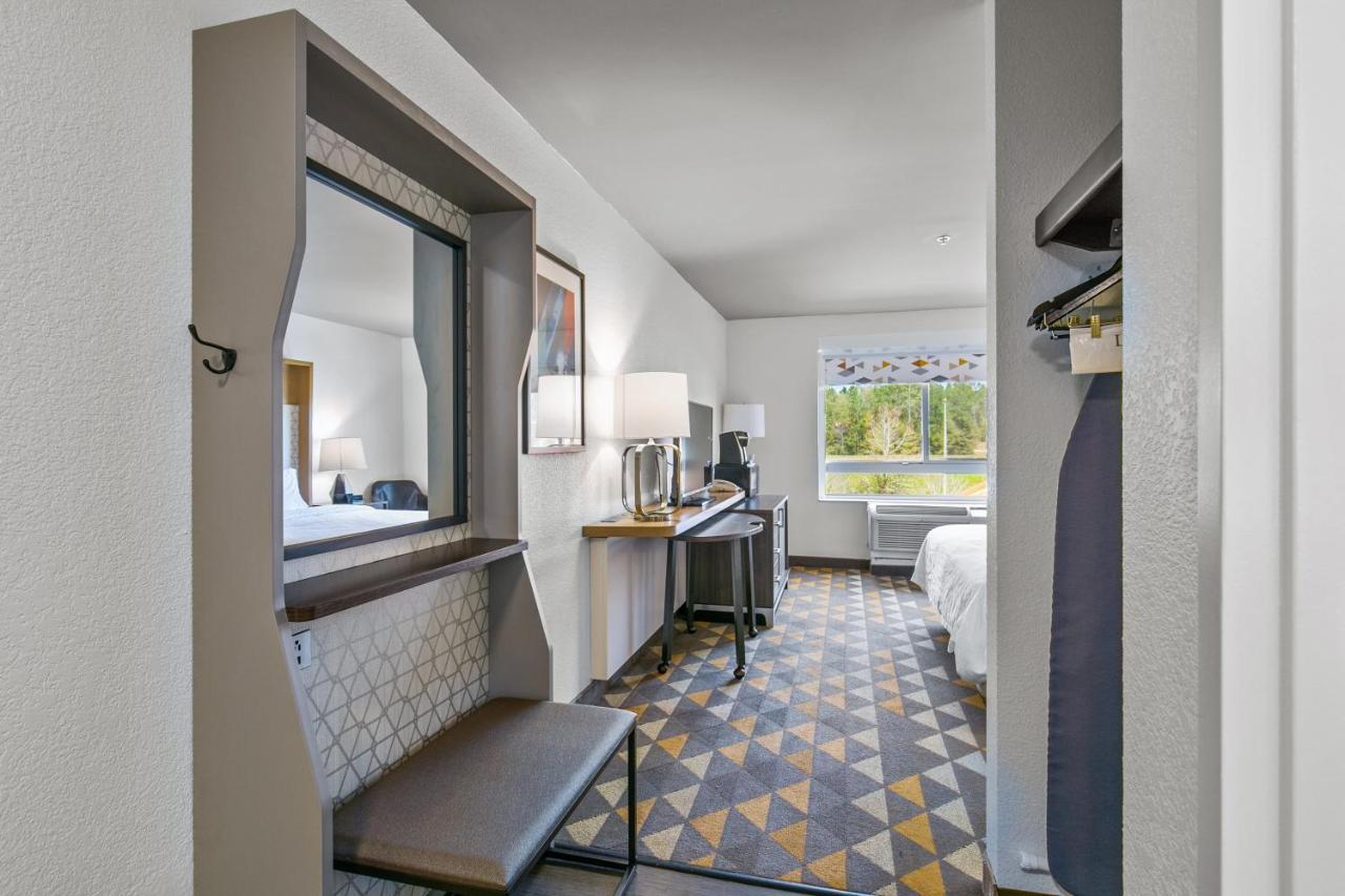 Holiday Inn Express Hotel & Suites Lucedale By Ihg Extérieur photo