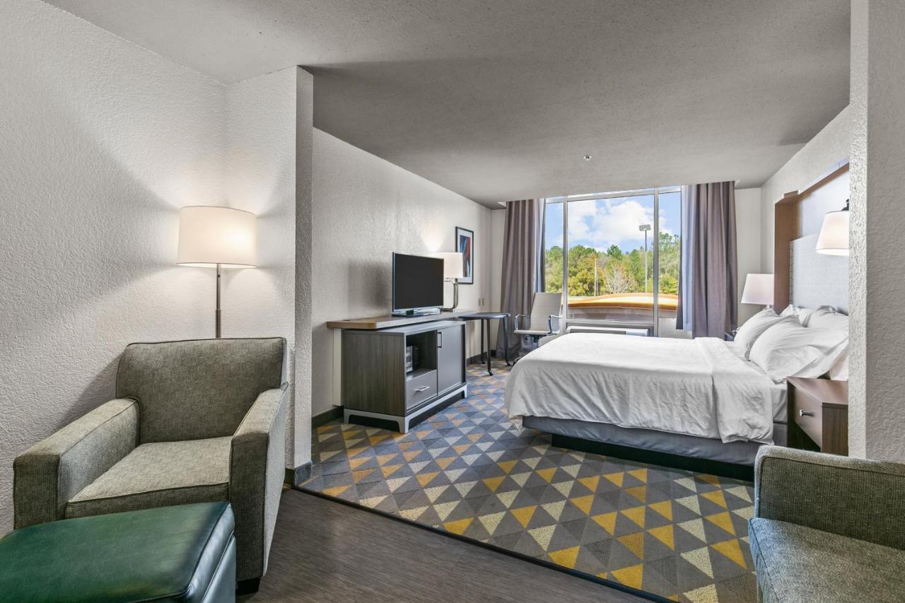 Holiday Inn Express Hotel & Suites Lucedale By Ihg Extérieur photo