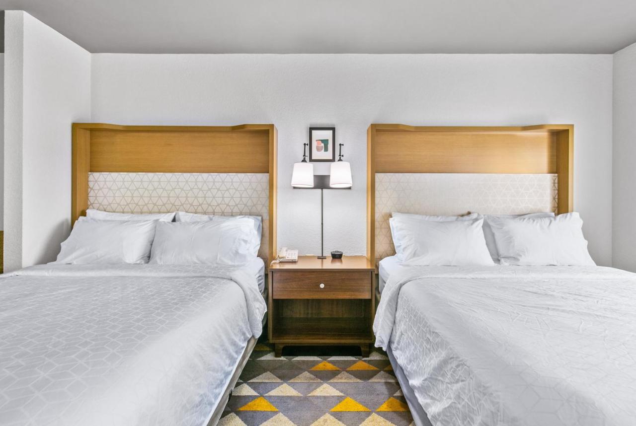 Holiday Inn Express Hotel & Suites Lucedale By Ihg Extérieur photo